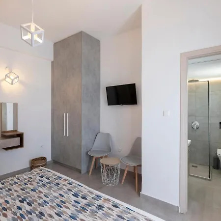 Memoir Di One Πάρος