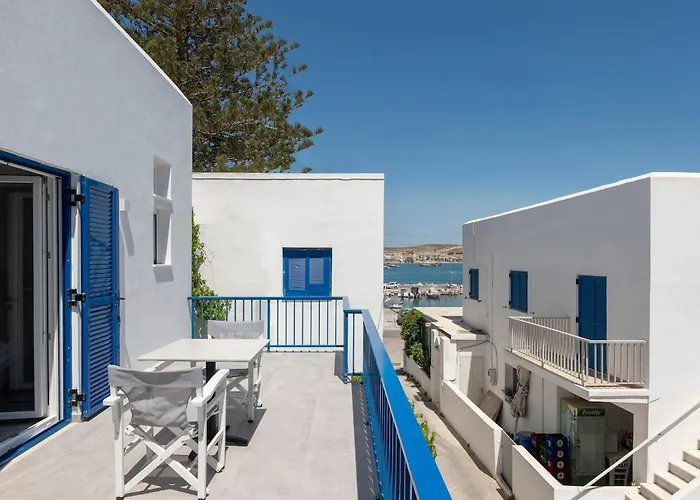 Memoir Di One * Parikia (Paros)